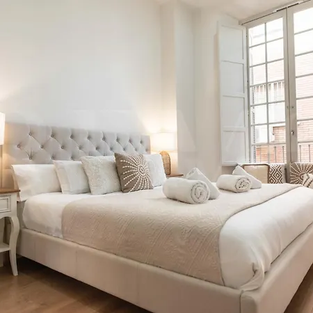 Dreamy Mediterranean With Parking - Center By Rems