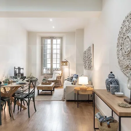 Dreamy Mediterranean With Parking - Center By Rems Apartment *