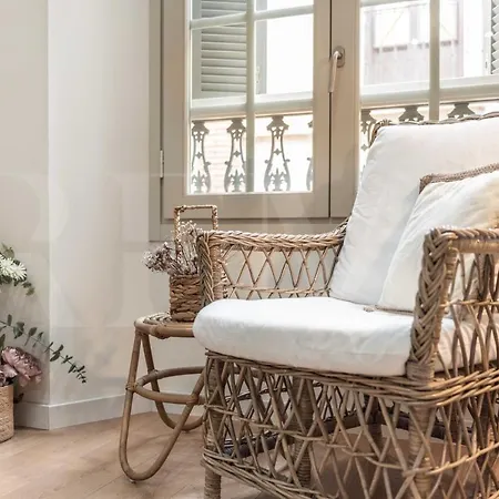 Apartment Dreamy Mediterranean With Parking - Center By Rems